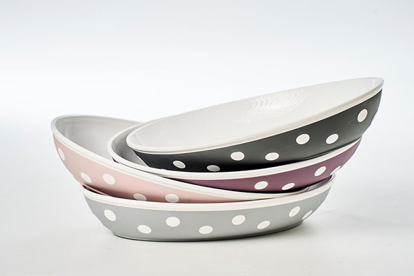 צלחות מנוקדות אובלי