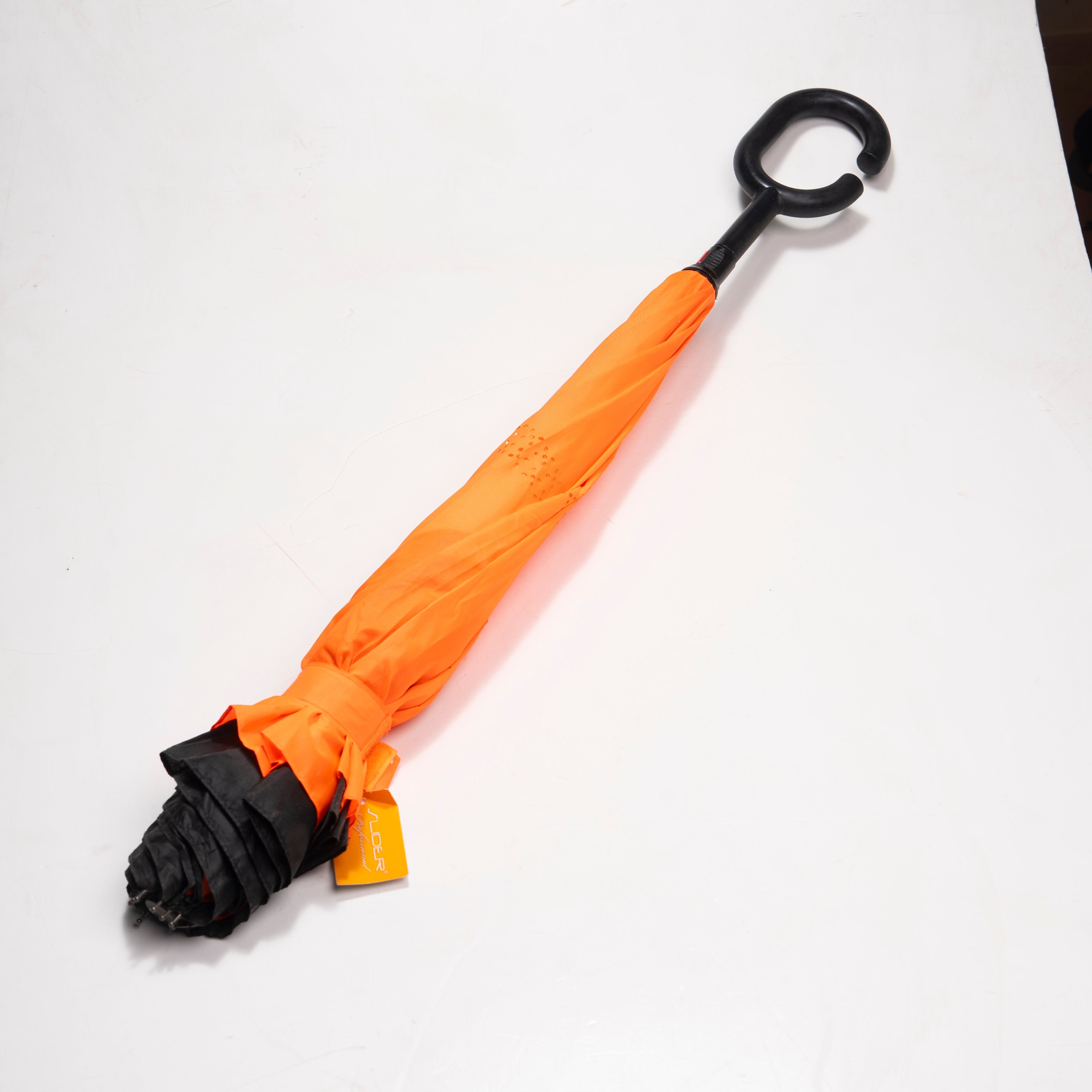 מטריה הפוכה