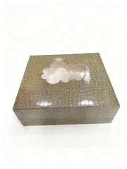 קופסאת קרטון + חלון חאקי